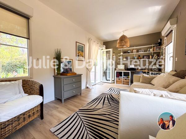 Maison
         4 pièces
        - 120 m² Bien prestige 1 100 000 € *