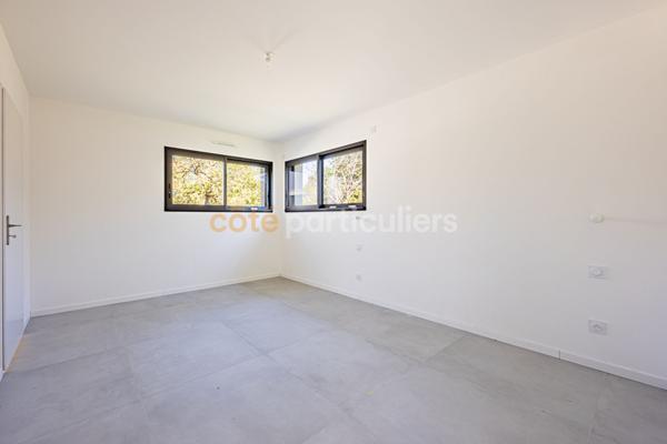 Vente
                Maison188 m² - 8 Pièces -
                    SAINT PHILBERT DE GRAND LIEU (44310)