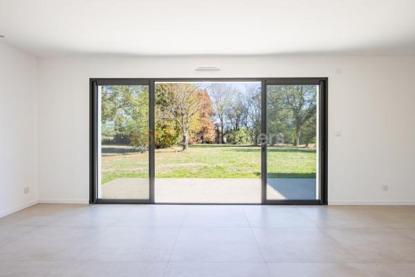 Vente
                Maison188 m² - 8 Pièces -
                    SAINT PHILBERT DE GRAND LIEU (44310)