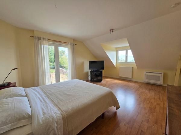 Maison
         6 pièces
        - 222 m² Exclusivité 777 000 € *