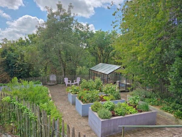 Maison
         6 pièces
        - 222 m² Exclusivité 777 000 € *