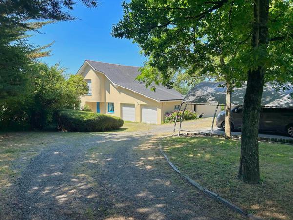 Maison
         6 pièces
        - 222 m² Exclusivité 777 000 € *