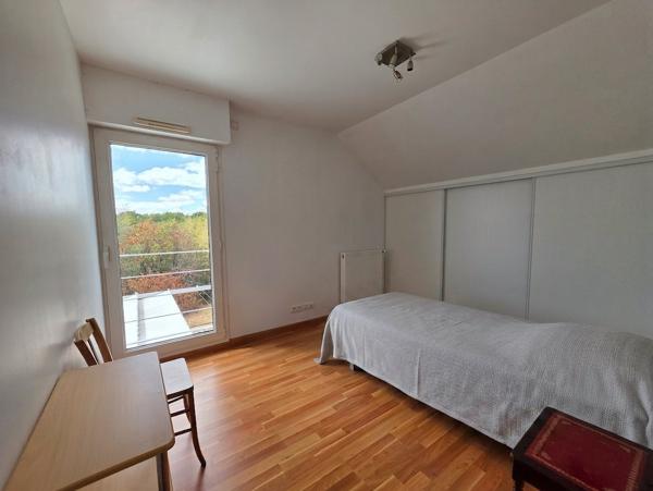 Maison
         6 pièces
        - 222 m² Exclusivité 777 000 € *