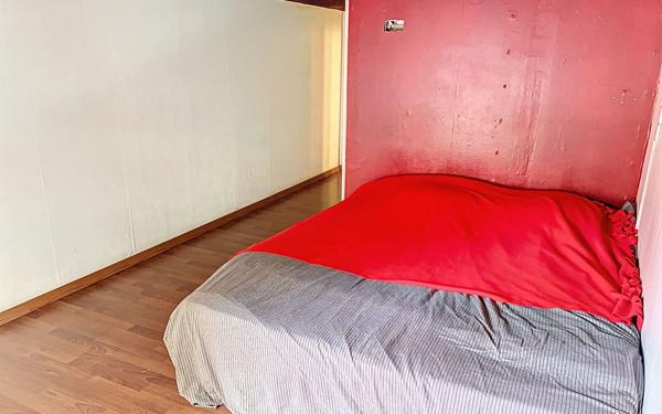 Appartement à vendre    3 pièces • 77 m2 Lyon 1