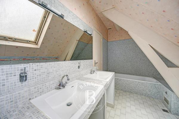 Versailles, Maison 7 Chambres -  272 m² à vendre