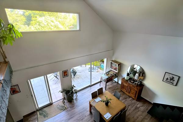 Maison
                                                                                                                                                                                                                                                                                                                        9 pièce(s)                                                                                                                                                                                                          7 chambre(s)                                                                                                                                                                                                          220  m²