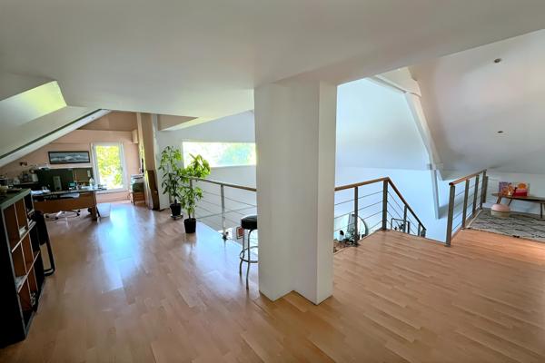 Maison
                                                                                                                                                                                                                                                                                                                        9 pièce(s)                                                                                                                                                                                                          7 chambre(s)                                                                                                                                                                                                          220  m²