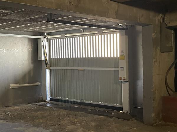 Appartement à Saint-Raphaël avec terrasse et parking en sous-sol
