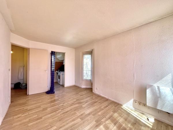 Appartement à Saint-Raphaël avec terrasse et parking en sous-sol