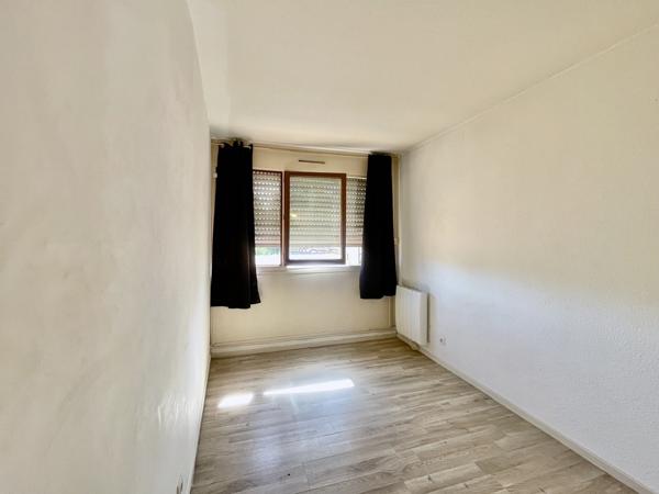 Appartement à Saint-Raphaël avec terrasse et parking en sous-sol