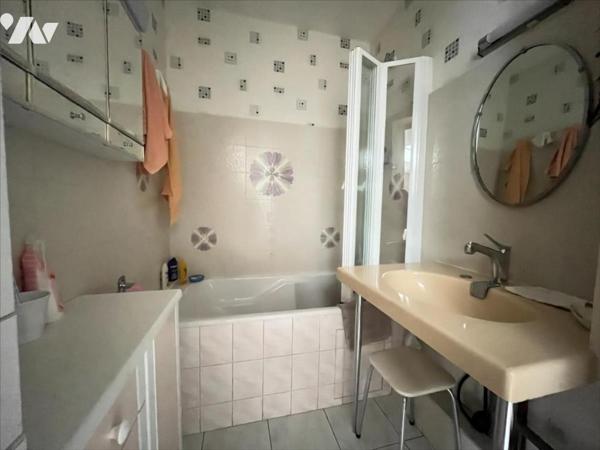 MAISON SEMI-MITOYENNE