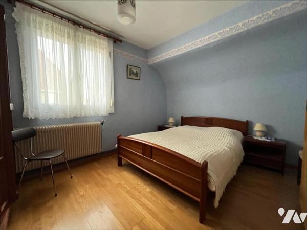 MAISON SEMI-MITOYENNE