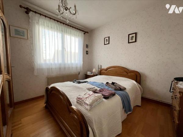 MAISON SEMI-MITOYENNE