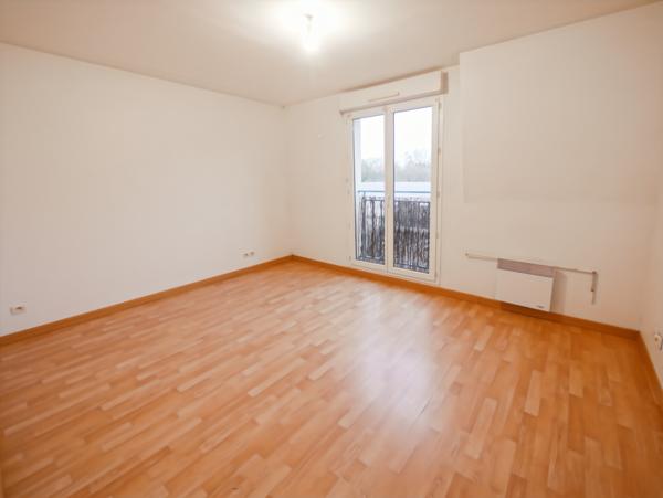 Sainte-Barbe-sur-Gaillon (27600) Charmant F2 centre-ville Gaillon avec jardin