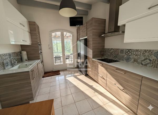 LES PENNES MIRABEAU - Maison T4 de 137m2 sur 512m2 de parcelle avec piscine