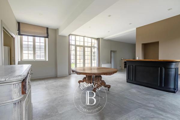 Verneuil-en-Halatte, Maison  333 m² à vendre