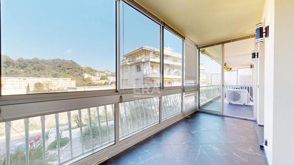 NICE - BAUMETTES : JOLI 3 PIÈCES AVEC TERRASSE, BALCON VUE DÉGAGÉE VILLE ET MER