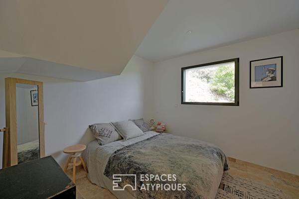 Maison lumineuse au style actuel avec Vue – Collines Est