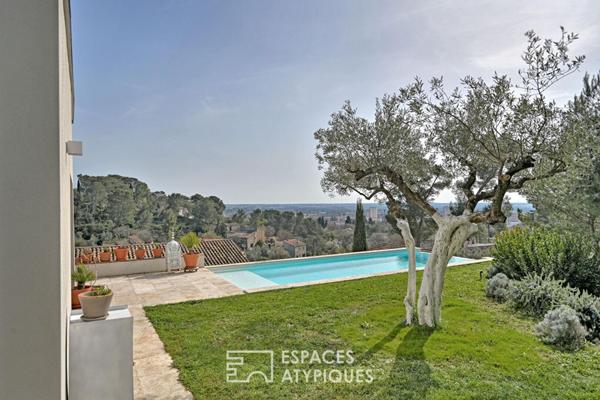 Maison lumineuse au style actuel avec Vue – Collines Est