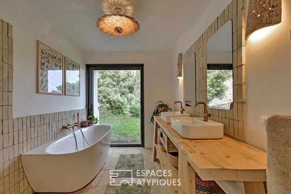 Maison lumineuse au style actuel avec Vue – Collines Est