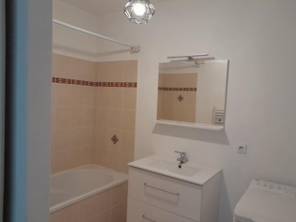 Appartement
                                                                                                                                                                                                                                                                                                                        2 pièce(s)                                                                                                                                                                                                          1 chambre(s)                                                                                                                                                                                                          44  m²
