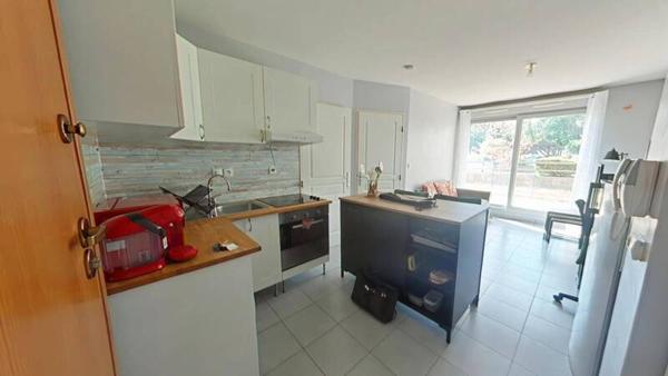 Appartement 1 pièce                                        - 42000 Saint-Étienne Réf : 12712