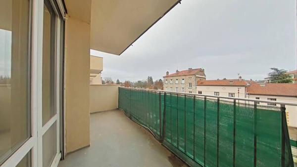 Appartement 4 pièces                                        - 42530 Saint-Genest-Lerpt Réf : 11580