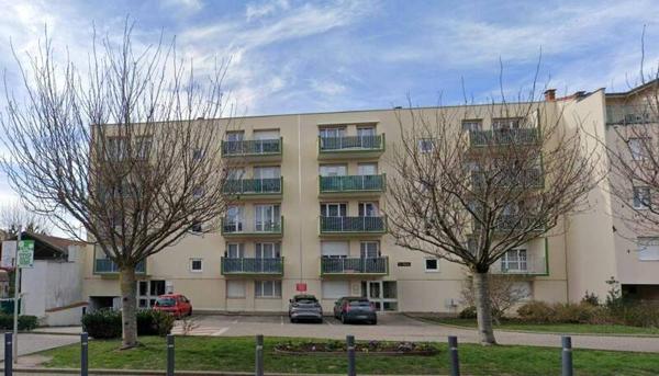 Appartement 4 pièces                                        - 42530 Saint-Genest-Lerpt Réf : 11580