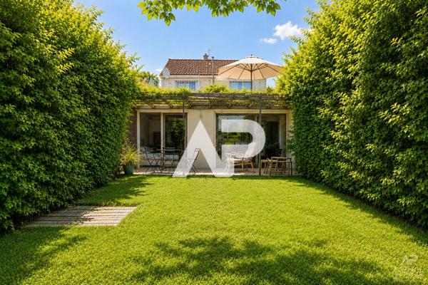 Maison Rueil-Malmaison 8 pièce(s) 247m2 €1 700 000 ** - Référence 19847