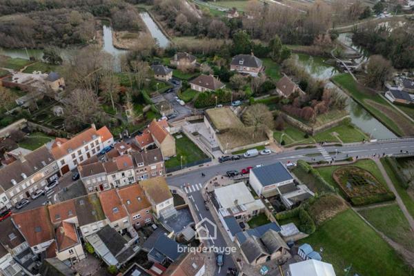 Semi plain-pied sur 1200m² édifié sur les remparts