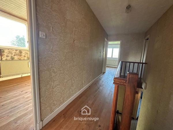 Semi plain-pied sur 1200m² édifié sur les remparts