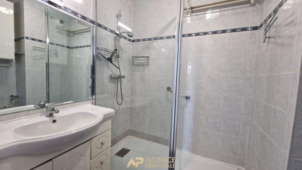 La Rochelle - Appartement 3 pièces avec vue panoramique sur le Lac de la Sole, ascenseur et box possible 324 000 € **  - Référence  ND683D3
