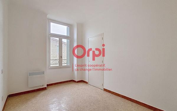 Appartement à louer    1 pièce •  Prades