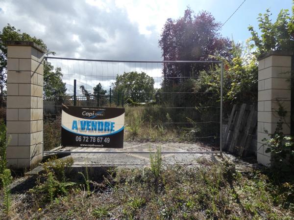 Terrain à vendre  proche de POTIGNY (14) de 700 m² clos