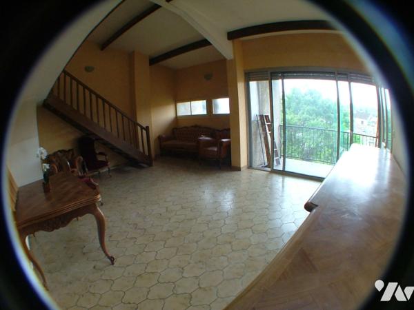 SAINT-GAUDENS centre, appartement T4 de 133,95 m² avec garage indépendant et cour commune.