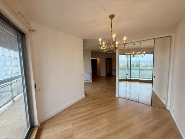 Appartement 3 pièce(s) 2 chambre(s) 76.84 m²