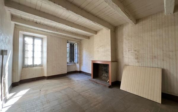 Vente Maison de village avec terrasse - Garage et jardin à rénover Saint-pons-de-thomieres   