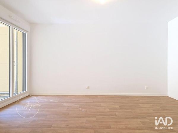 Location studio 31 m² Dourdan