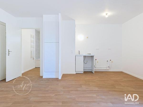 Location studio 31 m² Dourdan