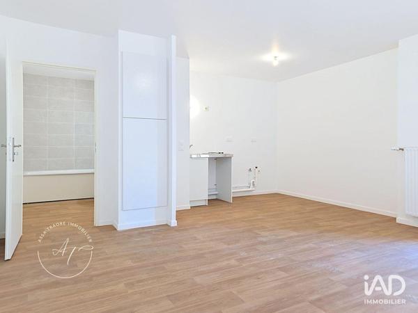 Location studio 31 m² Dourdan