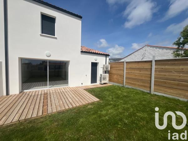 Maison à vendre 5 pièces 98 m² Saint-Gilles-Croix-de-Vie