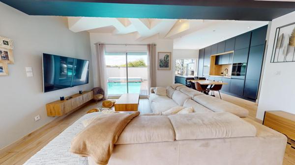 Maison d’architecte contemporaine avec piscine – Cessieu (38110)