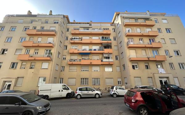 Appartement à vendre    3 pièces • 75,52 m2 Nice