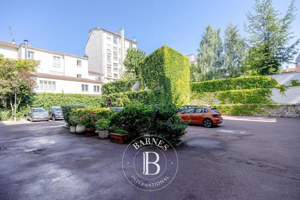Saint-Cloud, Appartement 3 Chambres -  136 m² à vendre