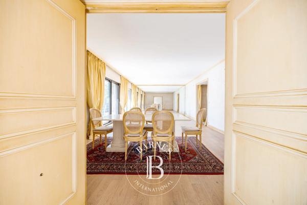 Saint-Cloud, Appartement 3 Chambres -  136 m² à vendre