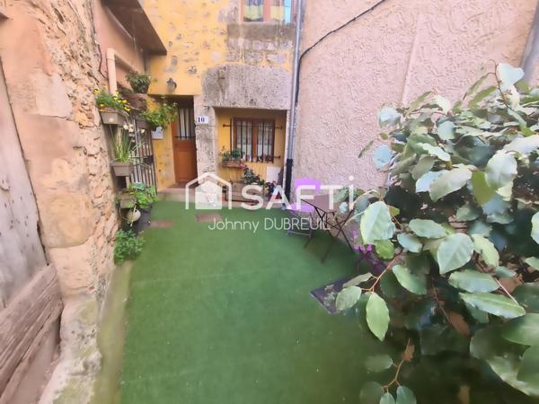 PIGNANS - MAISON DE VILLAGE RENOVEE AVEC 2 CHAMBRES, 2 SALLES D'EAU, TERRASSE