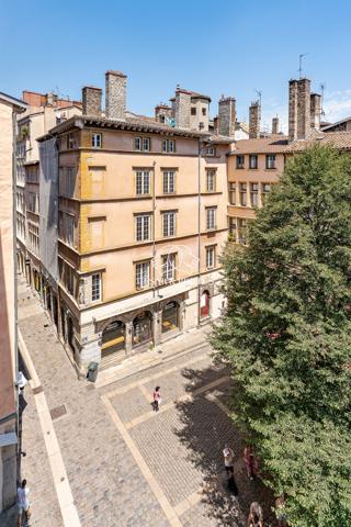 LYON 05 – Appartement T3 de 62 m² dans un immeuble de caractère