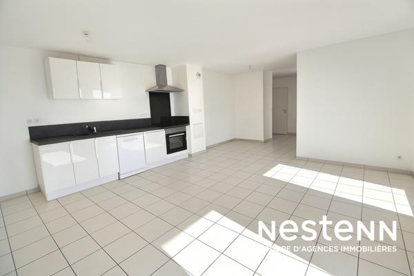 Grand Parilly: Lumineux T3 récent avec Balcon sans vis à vis