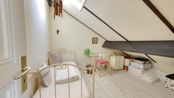 Appartement Bry Sur Marne 3 pièce(s) dernier étage ascenseur 81m² au sol 51 carrez