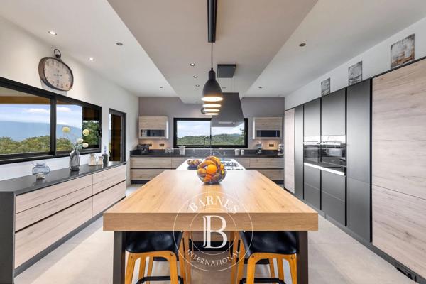 Porto-Vecchio, Villa 4 Chambres -  229 m² à vendre
